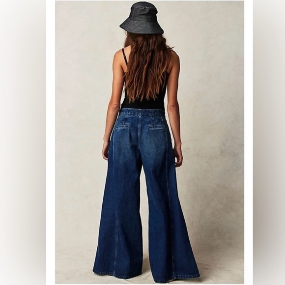 New! We the free- Time Warp Wide Leg Jeans Buttons TO THE SIDE 👖 Sz 26 NWT - Picture 2 of 7